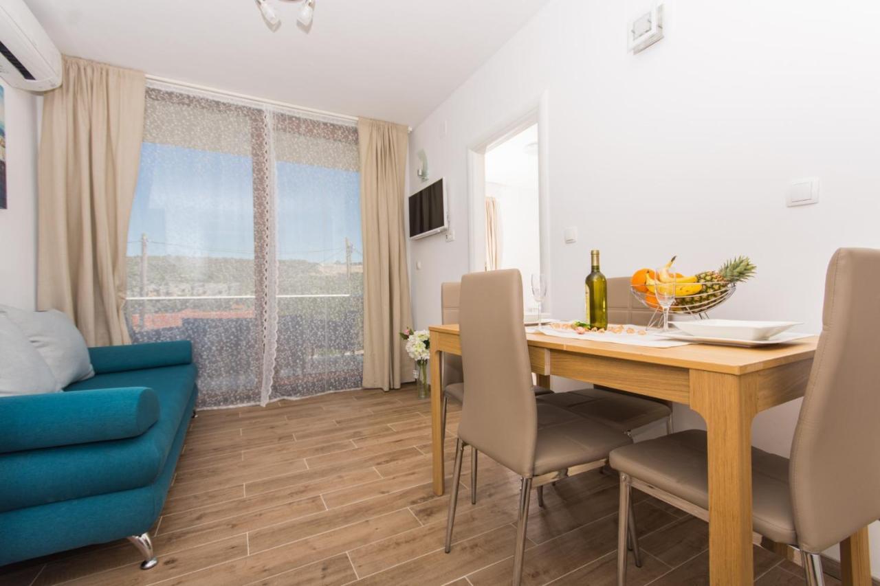 Villa La Drvenik Veli Room photo